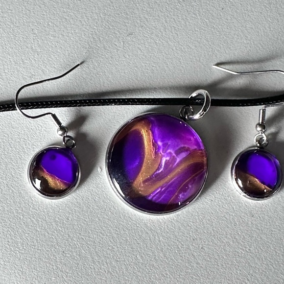 Elegant Purple and Gold Swirl Jewelry Set Handmade Acrylic pour Art Signed 4176 - Picture 12 of 15